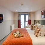 Waterside Living I Luxe *