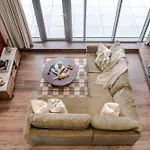 Waterside Living I Luxe *