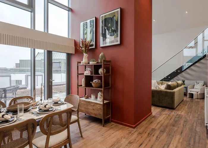 Waterside Living I Luxe 布里斯托