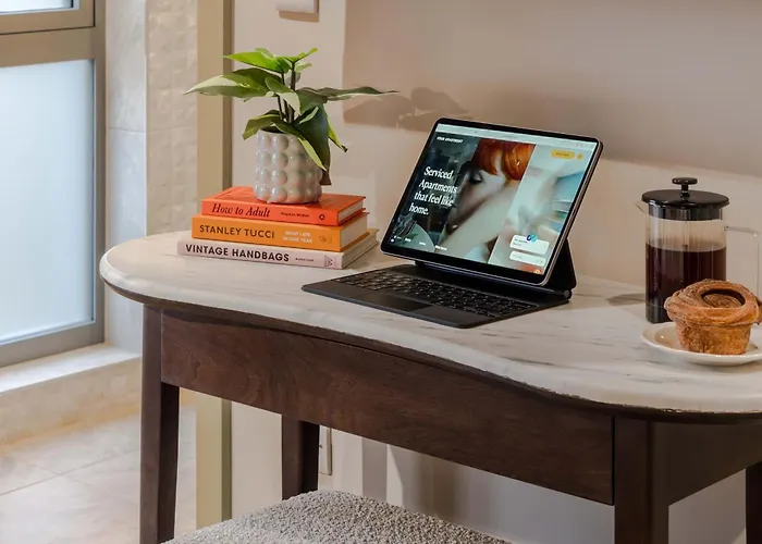 Waterside Living I Luxe 布里斯托