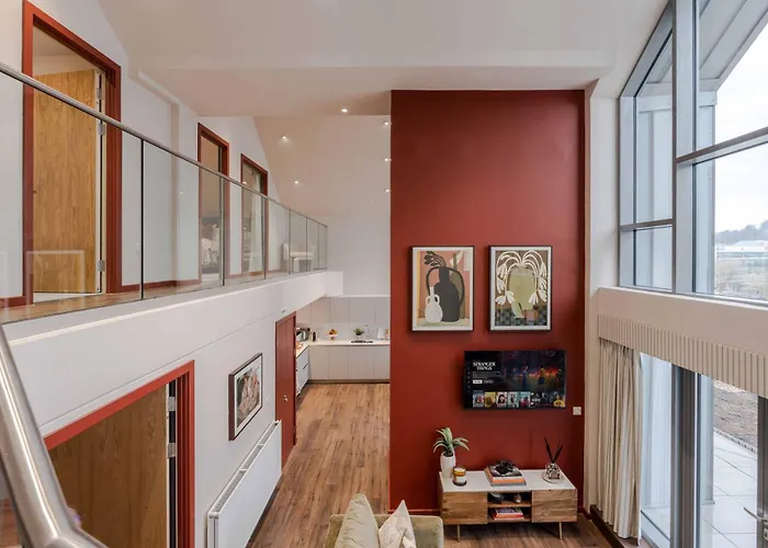 Waterside Living I Luxe *