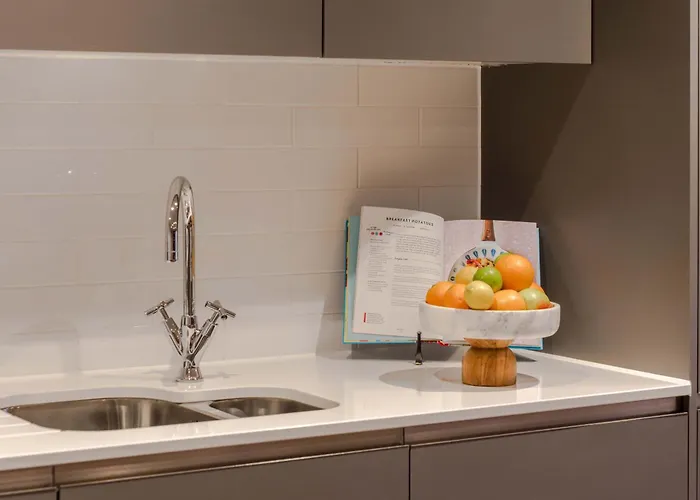 Waterside Living I Luxe 公寓 布里斯托