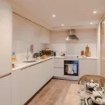 Waterside Living I Luxe 아파트 브리스틀