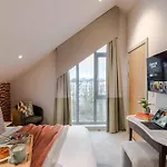 Waterside Living I Luxe 公寓 *