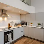 Апартаменты Waterside Living I Luxe Бристоль