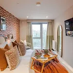 Waterside Living I Luxe Bristol