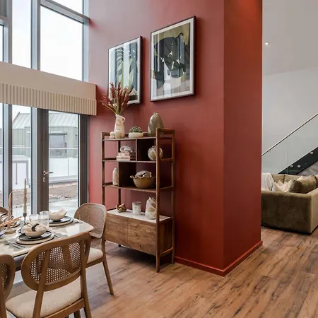 Waterside Living I Luxe Bristol