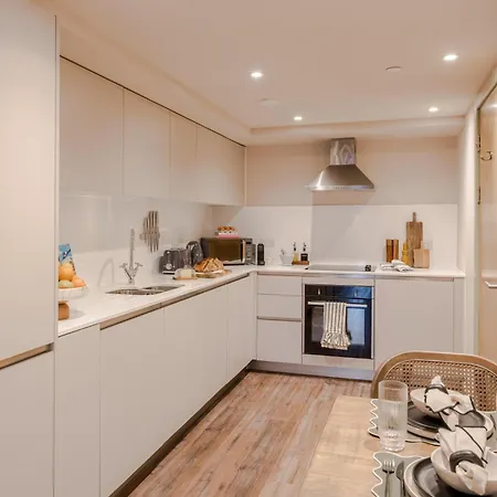 Wapping Wharf I Your Apartment Apartmán Bristol