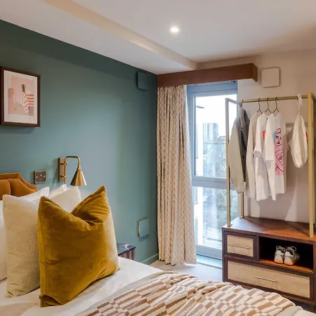 Waterside Living I Luxe Апартаменти Бристоль