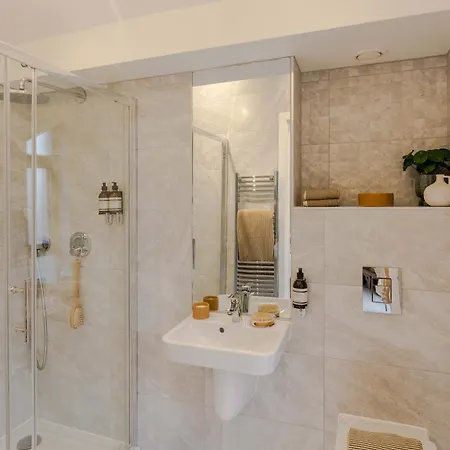 Waterside Living I Luxe Apartamento Bristol