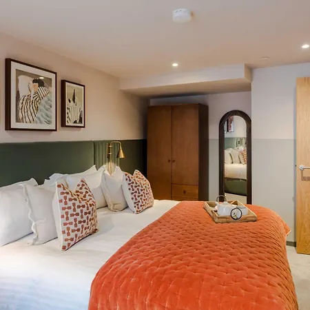 Апартаменти Waterside Living I Luxe Бристоль