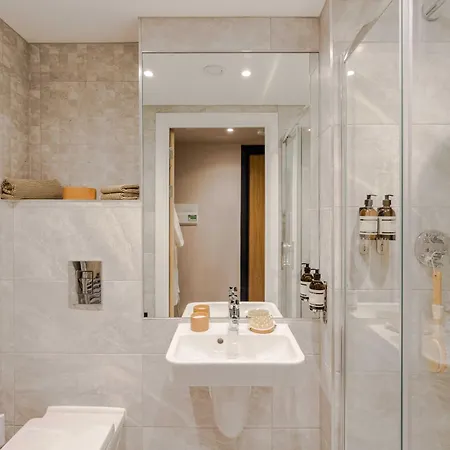 Waterside Living I Luxe Apartamento Bristol