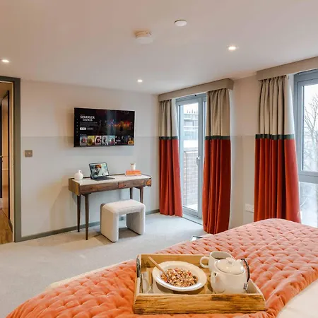 Waterside Living I Luxe Апартаменти *