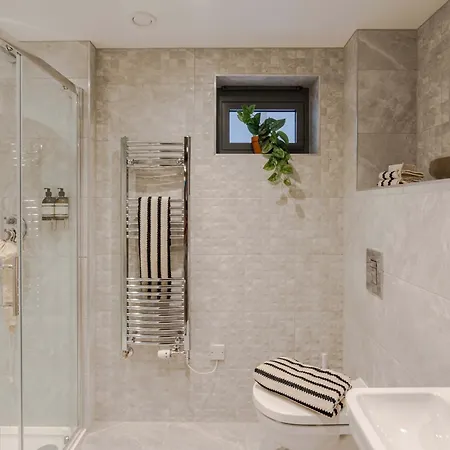 Waterside Living I Luxe Apartamento