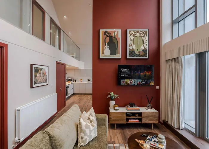 Waterside Living I Luxe * Bristol