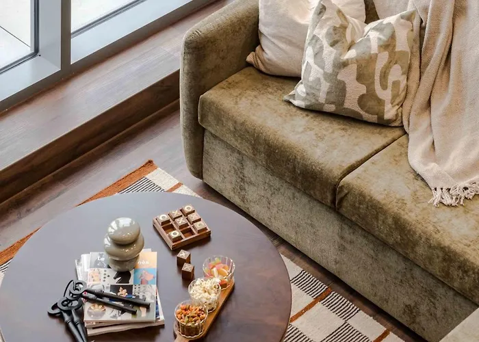 Waterside Living I Luxe