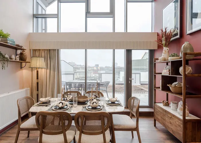 Apartment Waterside Living I Luxe Bristol